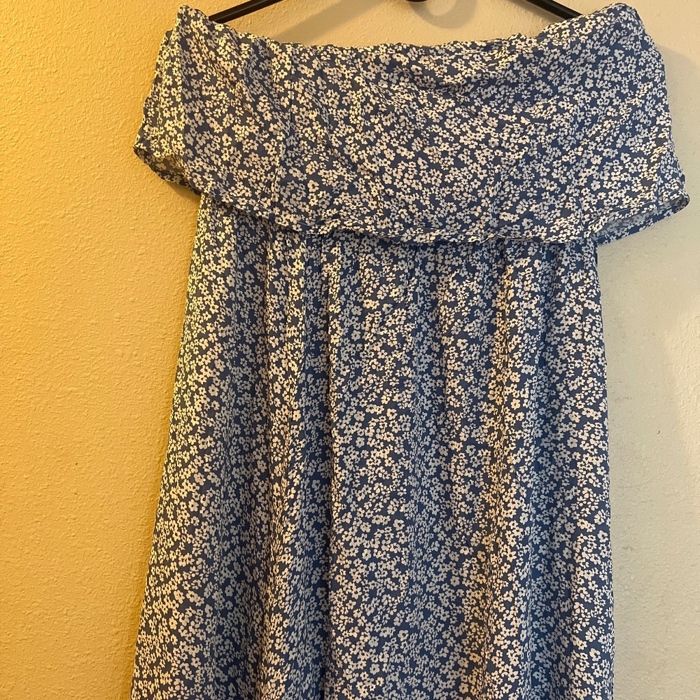 Off shoulder maxi dress - never used